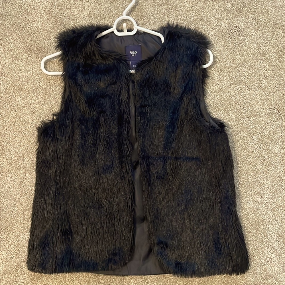 Black faux fur vest
